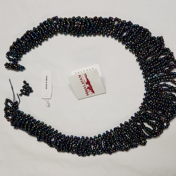 Broken Clasp Peacock Colored STATEMENT NECKLACE - Picture 12 of 12